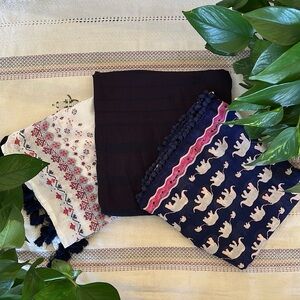 ✨ BUNDLE ✨ 3 Scarves With Geometric, Plain, Tassel Patterns in Blue/White/Pink